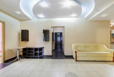 Apartament cu 3 camere decomandat în P-ța Unirii