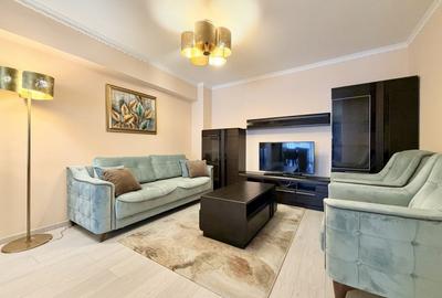 Apartament cu 3 camere semidecomandat, mobilat în Central