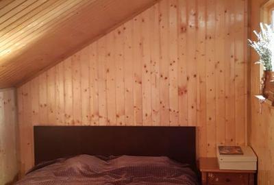 Casă cu 2 camere cu Teren 1000 Mp în Central - 2