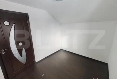 Casă cu 7 camere cu Teren 603 Mp în Central