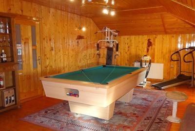 Casă individuală cu 8 camere cu Canalizare în Central - 19