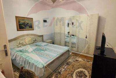 Casa cu 5 camere de vanzare in centrul orasului Talmaciu - 3