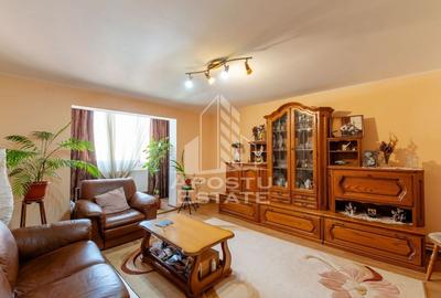 Apartament cu 3 camere decomandat, mobilat în Dâmbovița