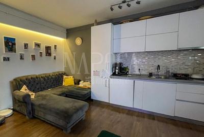 Apartament cu 3 camere semidecomandat în Florești