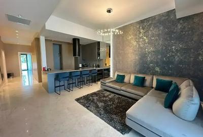 Apartament cu 4 camere decomandat, mobilat în Central