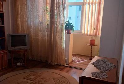 Apartament cu 3 camere decomandat în Central - 4
