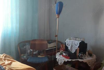 Vand apartament 2 camere decomandat - 4