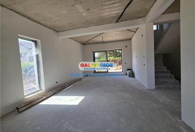 Casă cu 5 camere cu Teren 245 Mp în Central - 30