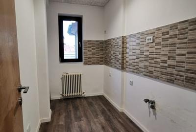 Casă cu Teren 25 Mp în Unirii - 2