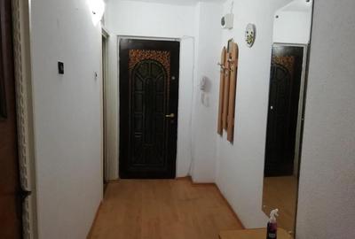 Apartament cu 2 camere semidecomandat în Vitan - 1