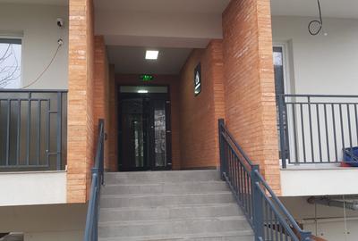 Vanzare apartament 2 camere, 2 bai, centrala proprie, parcare, sector 4 Hornbach - 14