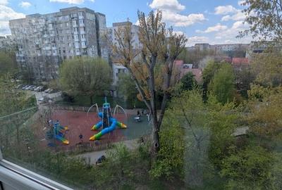 Apartament cu 4 camere decomandat în Lujerului - 8