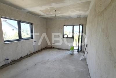 Apartament 3 camere 63 mp - geam la baie balcon - etaj 1 - parcare Apartament 3 camere 63 mp - geam la baie balcon - etaj 1 - parcare - 4