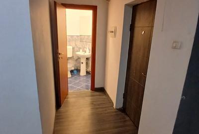 Apartament cu 3 camere decomandat în Central - 9