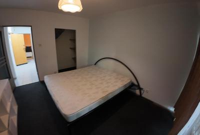Apartament cu 2 camere decomandat în Lipovei
