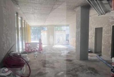 Spatiu generos, central, ideal orice tip de activitate - 1