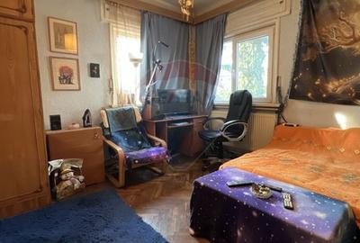 Casă cu 3 camere cu Teren 128.88000488281 Mp în 1 Mai - 9