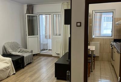 Garsonieră decomandată, mobilată în Titan - 3