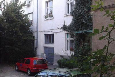 Casă cu 2 camere cu Teren 70 Mp în Central - 3