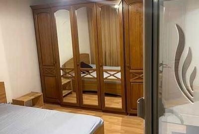 Apartament cu 3 camere decomandat în Central - 2