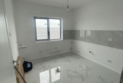 Casă cu 4 camere cu Teren 342 Mp în Clinceni - 8