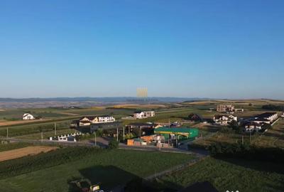 Teren de 8271 mp, în Moara - 15