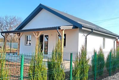 Casă individuală cu 3 camere cu Teren 325 Mp în Central - 1