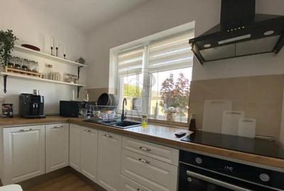 Duplex mobilat utilat - canalizare - asfalt - ocupabil imedi