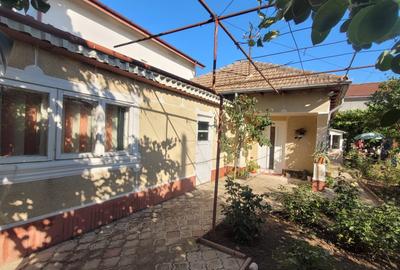 Loc. Cumpana - Casa  cu teren 600 mp -deschidere 19 mp - garaj - 119.500 Euro - 48