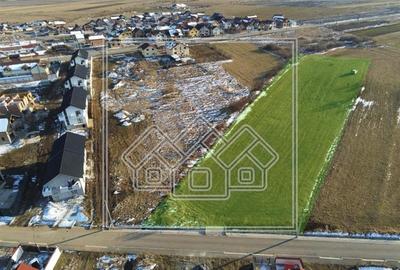 Teren Construcții intravilan de 618 mp, în Cristian - 13