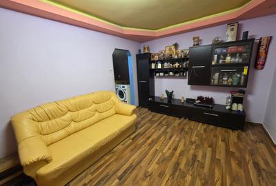 Apartament cu 3 camere semidecomandat, mobilat în Titan - 4