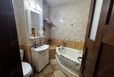 Ap 2 cam conf 1 dec, etaj 6/7 ULtracentral, bloc 1986 - 4