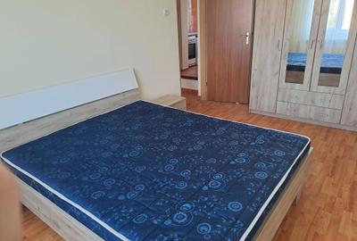 Apartament cu 3 camere semidecomandat în Central - 5