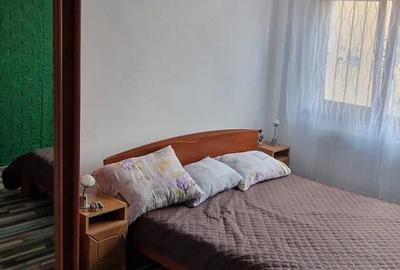 Inchiriez apartament 3 camere decomandat conf1