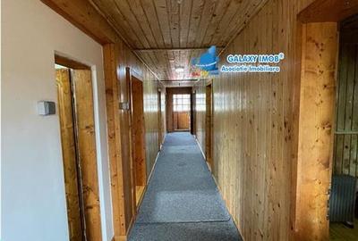 Casă cu 9 camere cu Teren 536 Mp în Central - 23