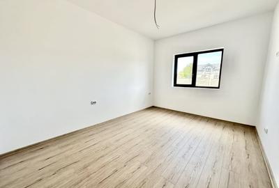 Duplex cu 4 camere cu Canalizare în Moșnița Veche - 7