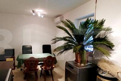 Doua case de vanzare, 263 mp, teren 800 mp, zona Iosia, in e - 8