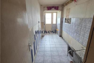 Apartament cu 3 camere decomandat în Micro 15 - 8