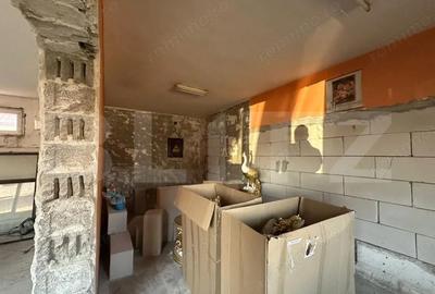 Casă cu 8 camere cu Teren 371 Mp în Central - 9