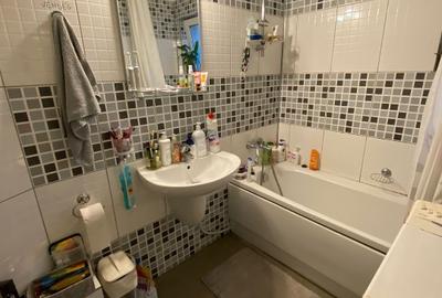 PE propune spre vanzare un apartament cu 3 camere, situat in zona străzii Salcâm - 4
