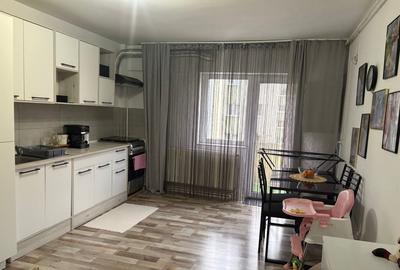 Inchiriere apartament 2 camere Decebal - 3