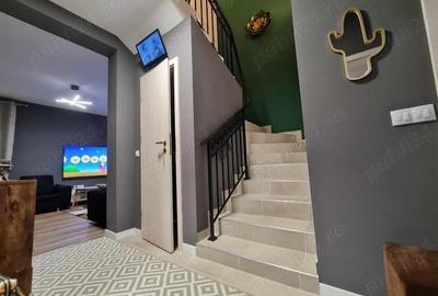 Casă cu 5 camere cu Teren 333 Mp în Central - 9