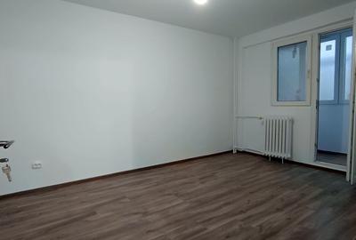 Apartament cu 2 camere decomandat în Teiul Doamnei - 2