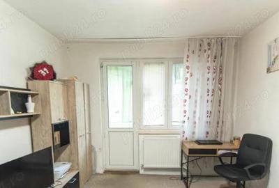 2 camere Calea Bucuresti etaj2din4 72000euro - 2