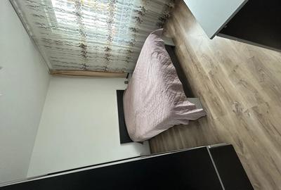Apartament cu 2 camere decomandat în Apărătorii Patriei