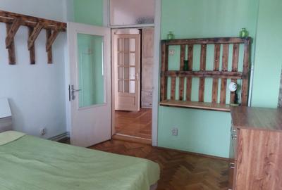Apartament cu 3 camere semidecomandat în Central - 6