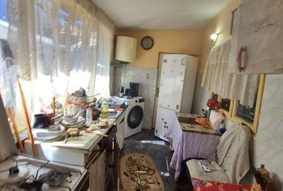 Casă individuală cu 2 camere cu Canalizare în Central - 11