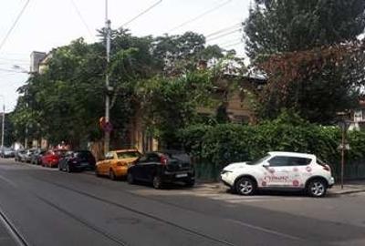 Spațiu cu potențial! Casă la curte, ideală pentru locuință sau afacere - 4