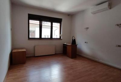 Apartament cu 4 camere în Cotroceni - 1