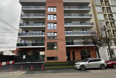 Apartament cu 3 camere decomandat în Central - 1